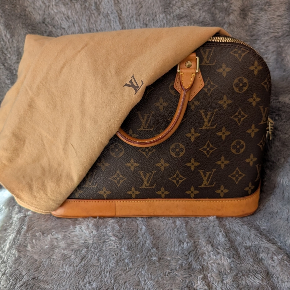 Louis Vuitton Monogram Alma PM